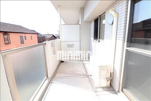 ロイヤル覚王山の内装