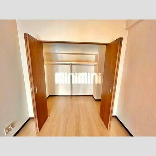 ロイヤル覚王山の内装