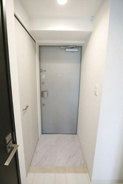 スワンズシティ神戸ウエストの玄関