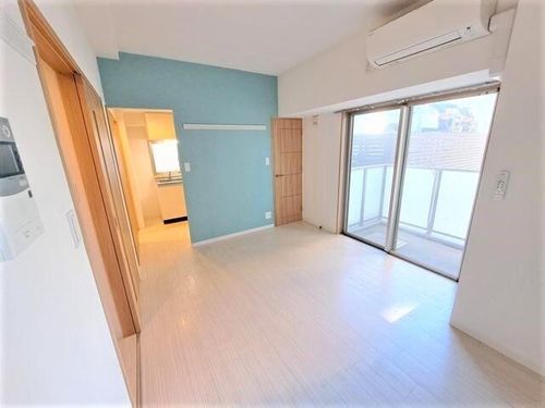Casa Avenue Ikeshitaの居間