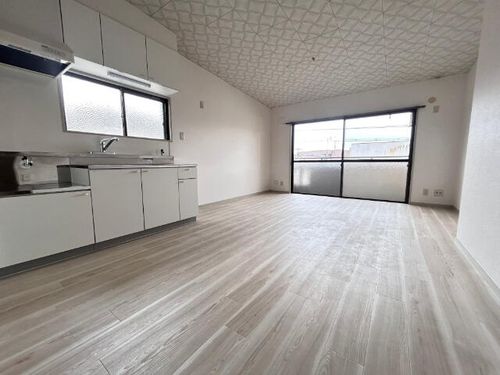 プリオール牧野の居間