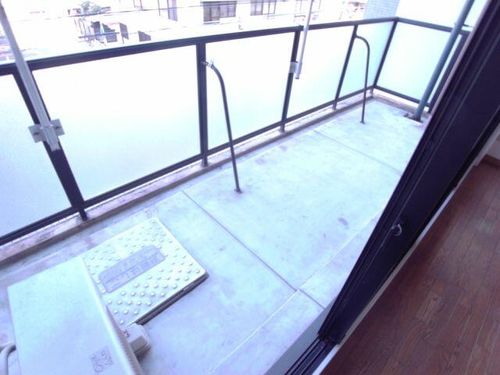 ビラ三秀上前津の内装