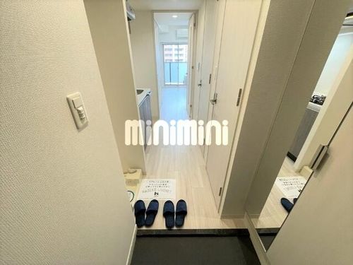 アステリ鶴舞テーセラの玄関