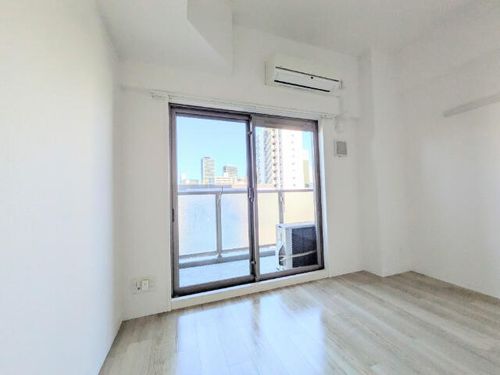 プレサンス大須プライマルの居間