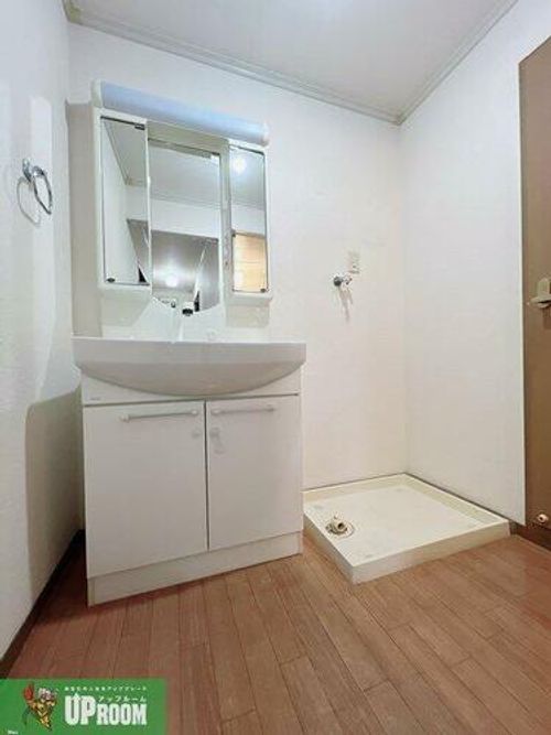 エヴァーグリーンの内装