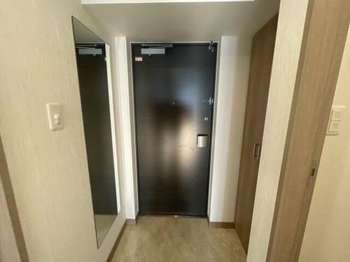 プレジオ永和ASIANの玄関