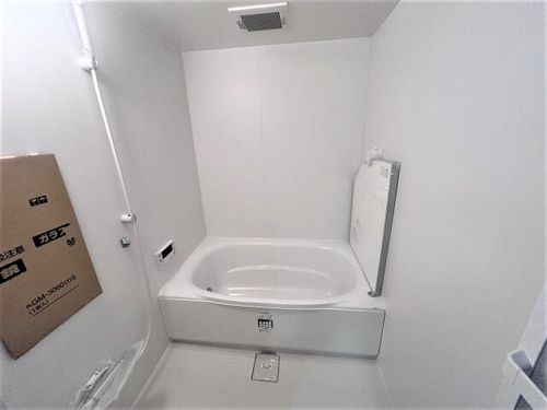 コンセール鳴丘102の風呂