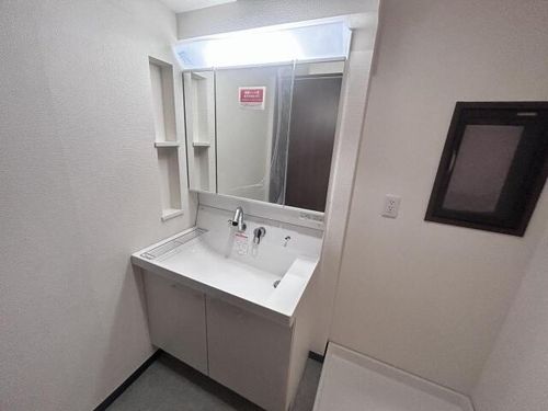 コンセール鳴丘102の内装