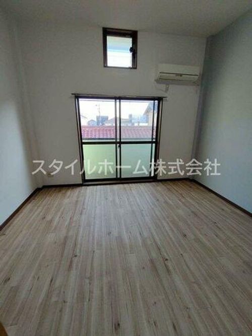 サンハイツサノックスA棟の居間