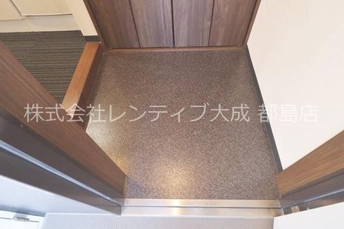大阪府大阪市都島区内代町1丁目(マンション)の賃貸物件の玄関