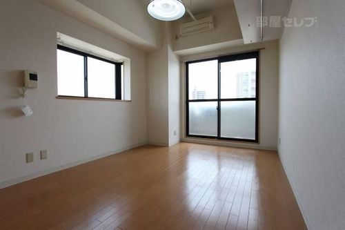 びい6植田604の内装