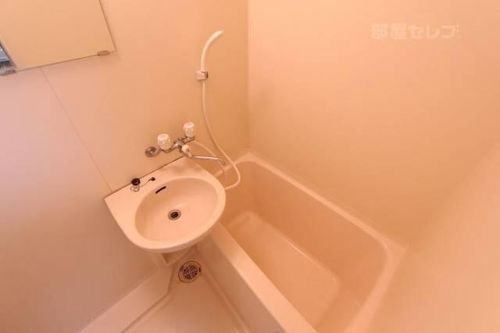 びい6植田604の風呂