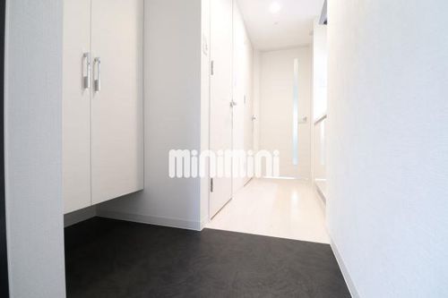 S-RESIDENCE葵の玄関