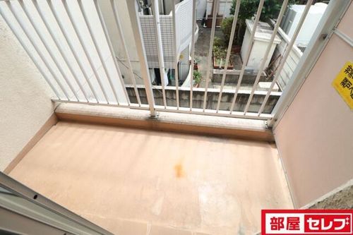 明・楽・春岡205の内装