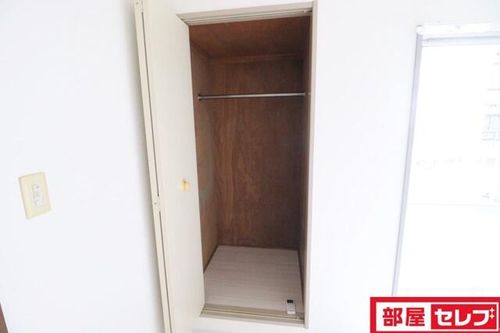 明・楽・春岡205の内装