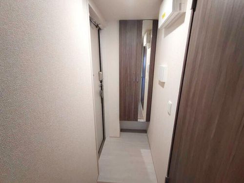 ディル西京極の玄関