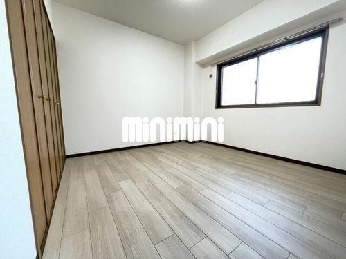 ルイーズのその他画像