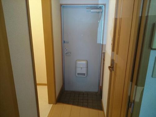 アンソレイエの玄関