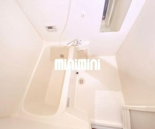 アンプルール リーブル 滝ノ水の風呂