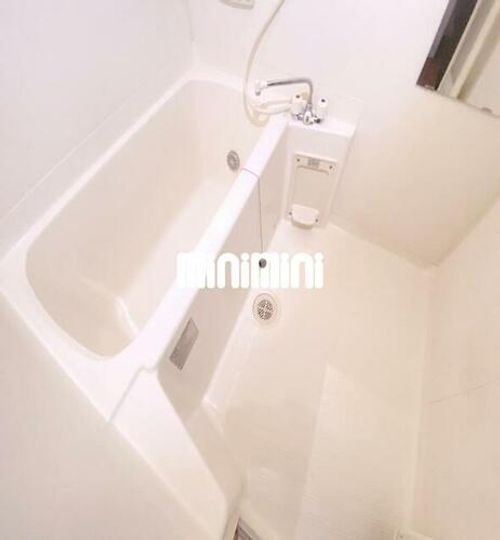 アンプルール リーブル 滝ノ水の風呂