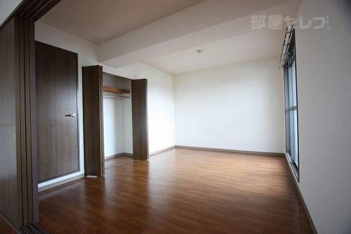 エクセル富士403の内装