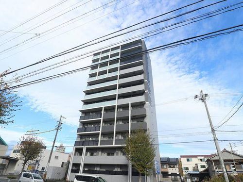 ファスティーナ本陣703の外観