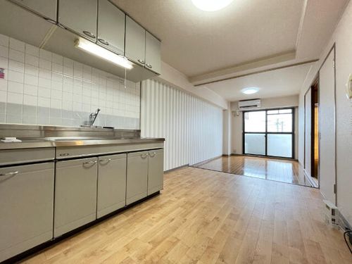 エクセルメゾン本山の居間