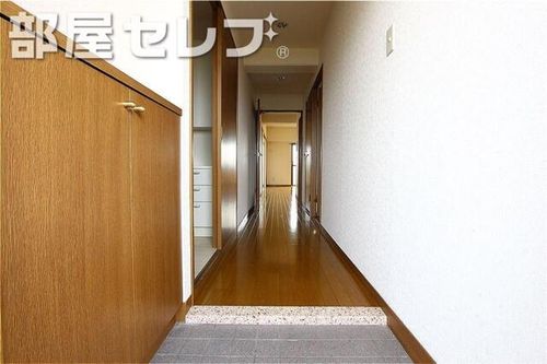 籐苑北山205の玄関