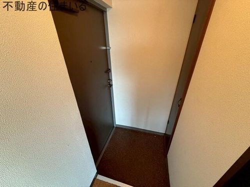 五輪通レジデンスの玄関