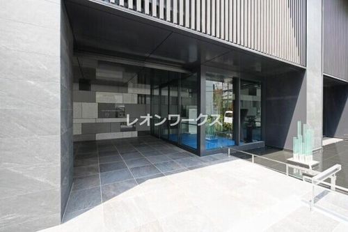 ジオタワー新町の外観