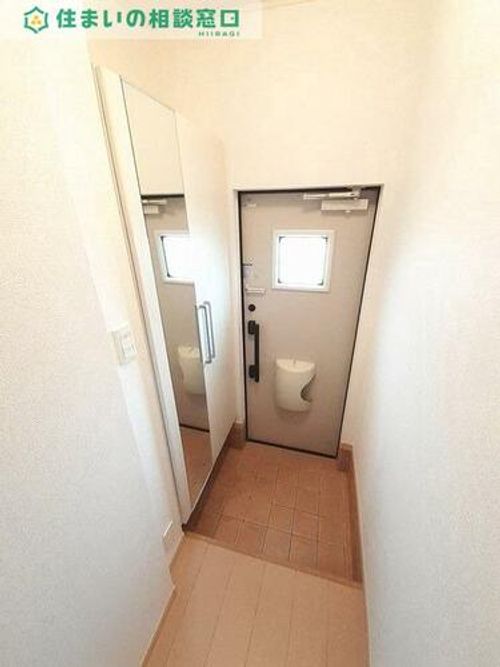 愛知県額田郡幸田町大字相見字新田内(アパート)の賃貸物件の玄関