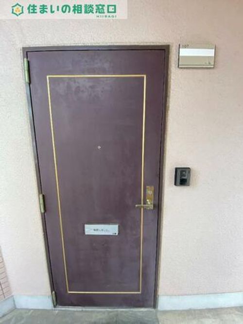 愛知県岡崎市柱1丁目(マンション)の賃貸物件の玄関