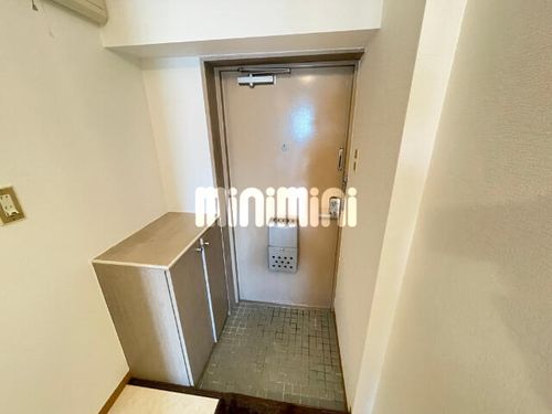 エントピアアスカの玄関