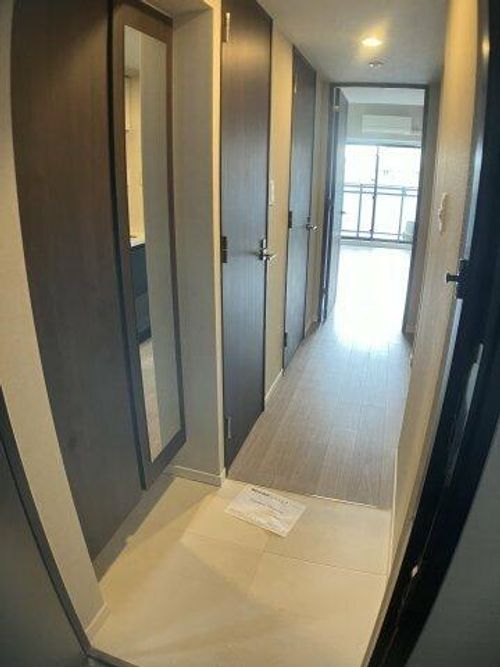 S-RESIDENCE福島Alovitaの玄関