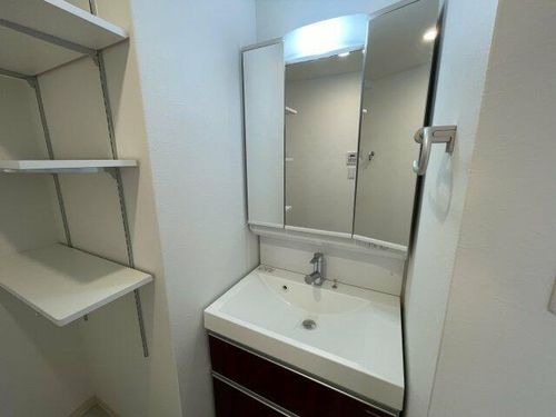 ディームス福島の内装