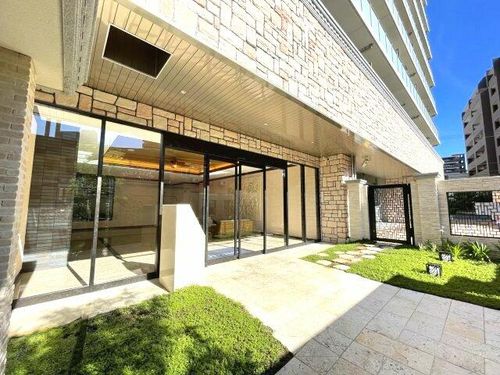 ディームス福島の玄関