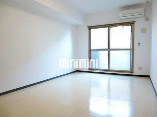 A・City今本町Ⅱの居間