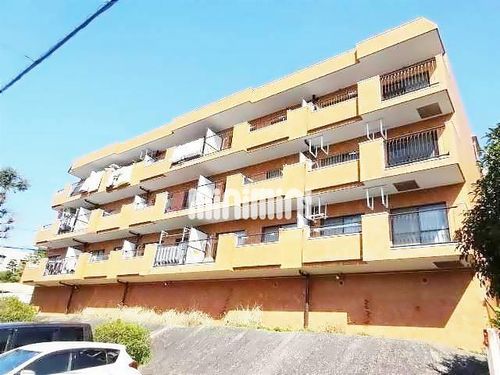 シャトー鹿子の外観