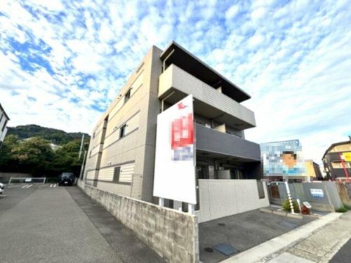 ブルーメ本山の外観