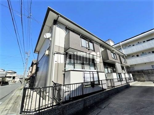 ビーライン英の外観