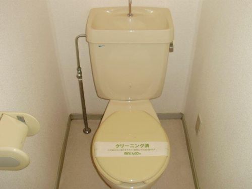 ビーライン英の内装