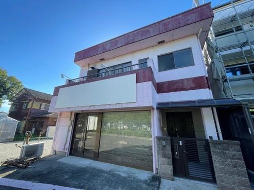 中町店舗付き住居の外観