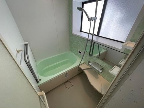 中町店舗付き住居の風呂