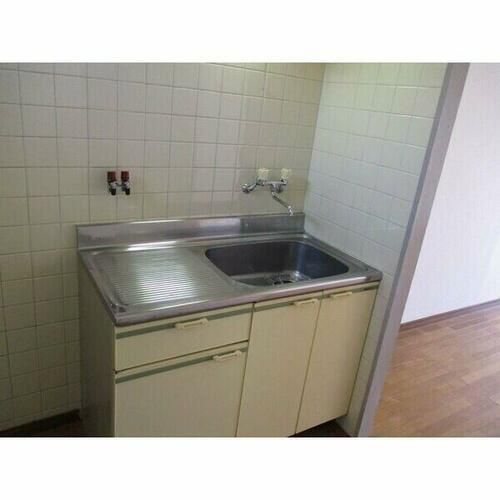 シティ丸和のキッチン