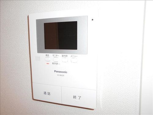 Sunny Paresのその他画像
