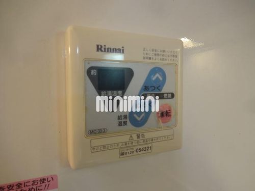 ドミール三島下の玄関