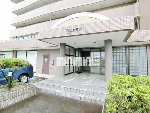 ウィング青山の玄関