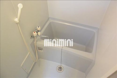 アンプルール ブワ ステラの風呂