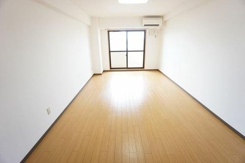 アーバンシティ西桜木の居間