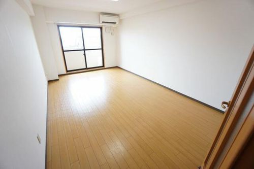 アーバンシティ西桜木の居間